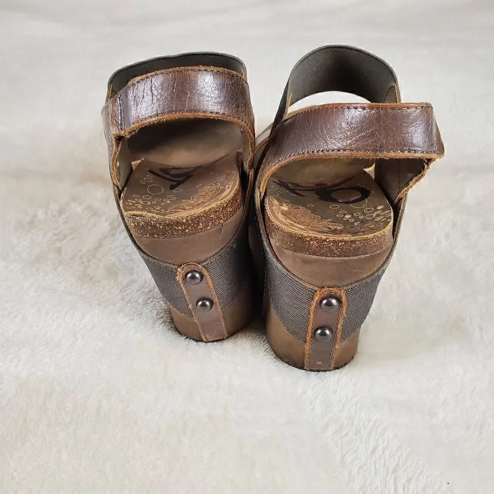 OTBT Bushnell Bronze Sandals Size 5.5M